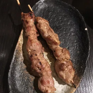 Torikwa /chicken skin Kushi (2 Skewers)