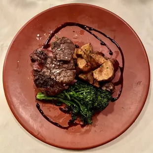 Sirloin steak entree - pretty good if you like steak, for me just wanted something extra or w/ spices