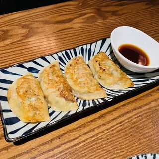 Pan-fried pork dumplings