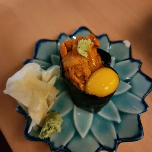 Uni n quail egg