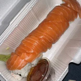 Salmon roll