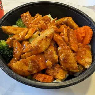 Sweet &amp; Spicy Chicken Veggie Bowl