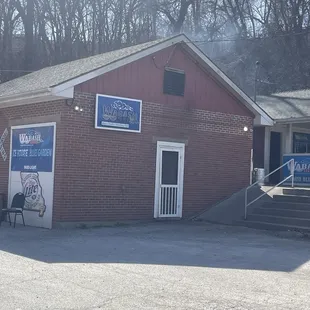 Smoke shack