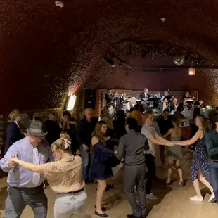 Weekly Swing Dancing Thurs. Nites $10