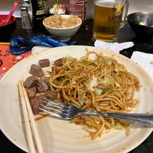 ramen and noodles, food