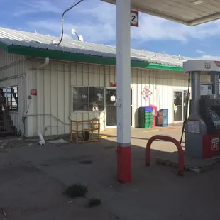 It's a little scary here but they have gas.