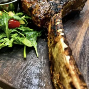 32oz Tomahawk Ribeye