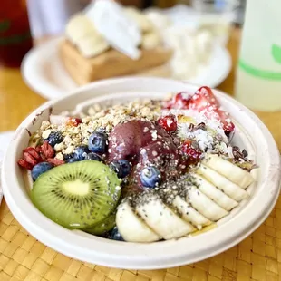 Acai Bowl. IG: @_emwong_
