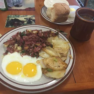 Corned Beef Hash & Eggs
