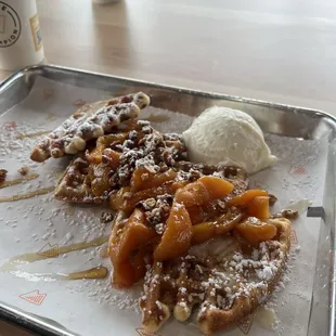 Peaches and Cream // ig: @sandyeatslocal