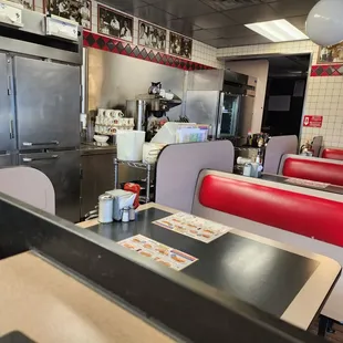 sushi and sashimi, interior