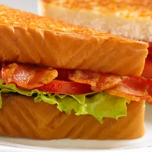 a bacon and lettuce sandwich