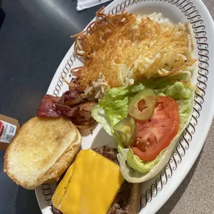 The cheese burger (Previously Frozen)