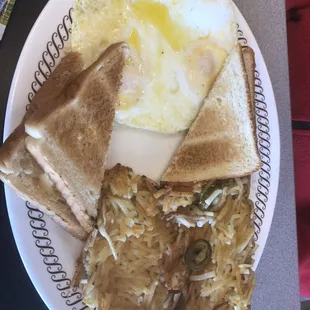a plate of breakfast food