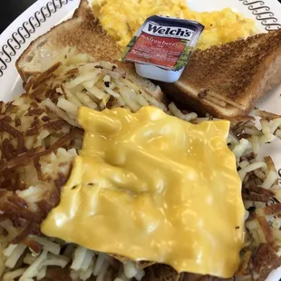 a plate of breakfast food
