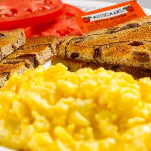 a plate of breakfast food