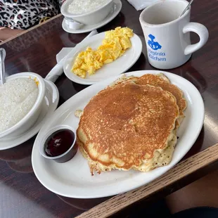 Pancakes, eggs, large grits!