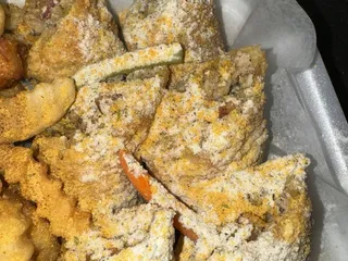 Al's Wings & Things