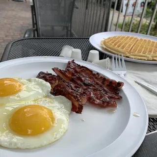 Waffle with Meat