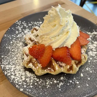 KIDS STRAWBERRY WAFFLE