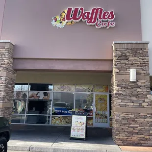 Delicious fresh ingredients layered on custom waffles. Savory sweet, healthy, delicious.