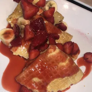 Straw-Nana Crepe Dessert