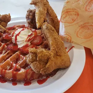 Strawberry waffle  and chicken wings so good!