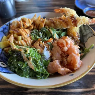 Custom poke bowl