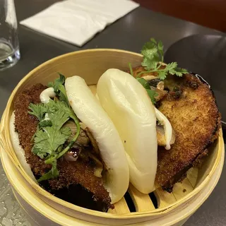 114. mixed mushroom panko eggplant bao (v)