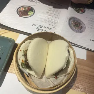 116. korean fried chicken bao