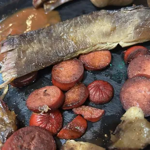 That is brisket and hot links!