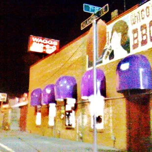 Wagg's Bar-B-Q, Oklahoma Avenue, Woodward, Oklahoma.