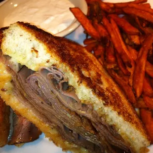 Angus Roast Beef with Melted Havarti Cheese on Texas Toast with Horseradish Cream and Sweet Potato French Fries. #wagongrill