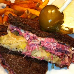 Corned Beef Ruben with Melted Swiss, 1000 Island and Sauerkraut on Dark Rye. #wagongrill