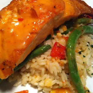 Grilled Salmon with Sweet Chili Cream Sauce, Fresh Green Beans and Rice. #wagongrill