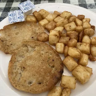 Grilled English full of home fries