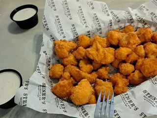 Steiner's Restaurant & Bar