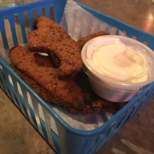 My fried mushroom appetizer of four slices would have minimally served two.