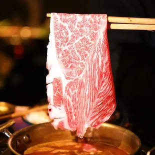 不愧是A5和牛 肉质太好了  期待下次来 一定要试一下牛骨髓