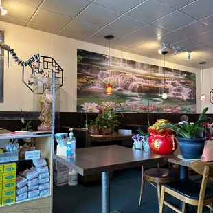 Love the wall mural