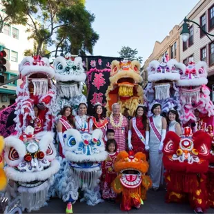 Wah ngai @ Chinatown parade Chinese New Year 2013