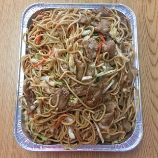 beef chow mien paty tray