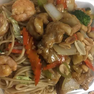 Shrimp Chow Mein