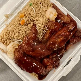 Chicken Wings with Garlic Sauce and Shrimp Fried Rice