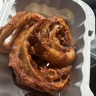 Maui Onion Rings :( dirty oil and poorly battered