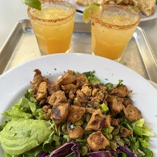Spicy mango Margarita + Salad
