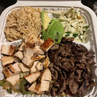 Protein Bowl with chicken carne asada and brown rice .