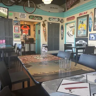 sushi and sashimi, interior