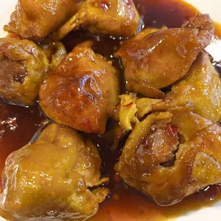 Pan-Fried Wontons with Garlic Sauce