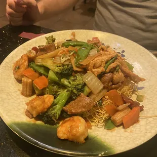 Rn5. Cantonese Chow Mein